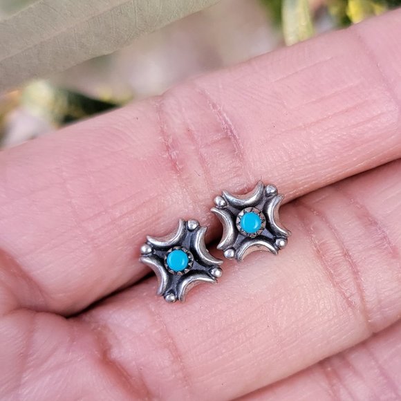 Native American Fred Harvey Era turquoise crescent moons raindrops sterling stud - Picture 13 of 15